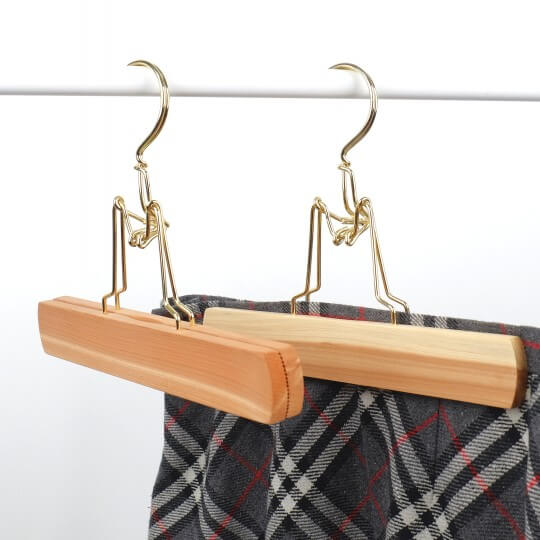 wooden clamp hangers 7