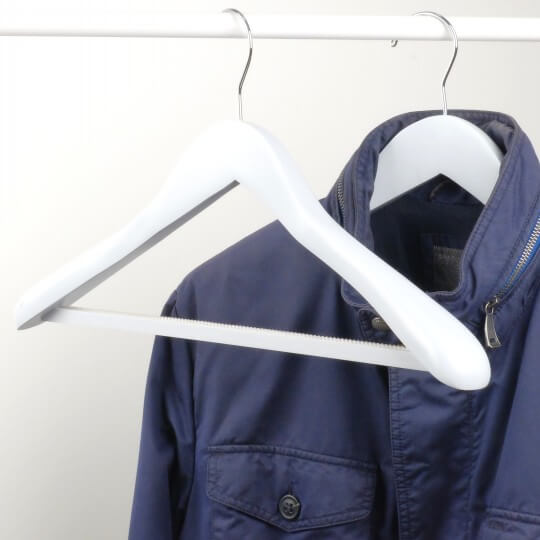 4 anti slip hangers